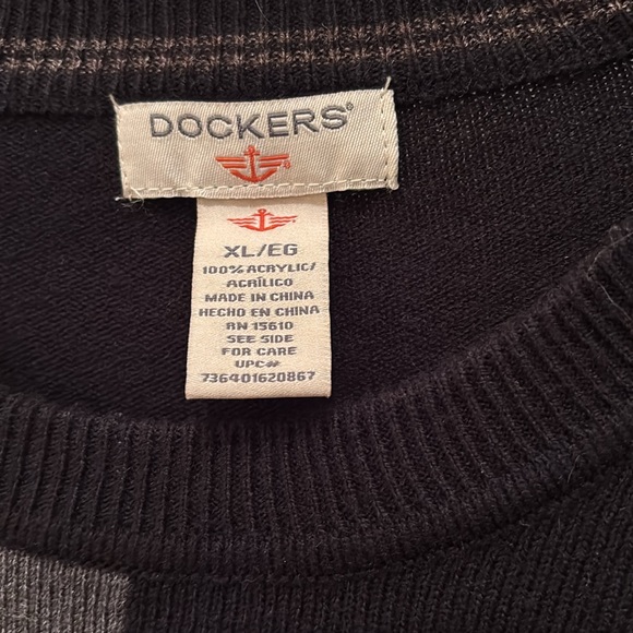 Men’s Dockers crewneck sweater in multicolor earthtone block pattern. - Picture 3 of 4